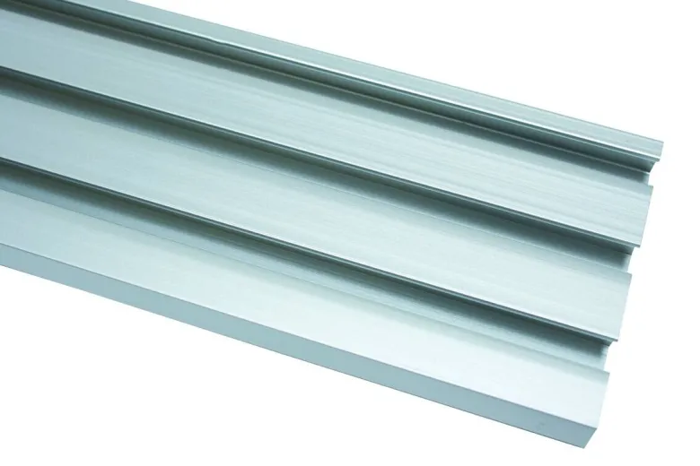 Boviva Flächenvorhangschiene silber Aluminium 3.0 Läufe