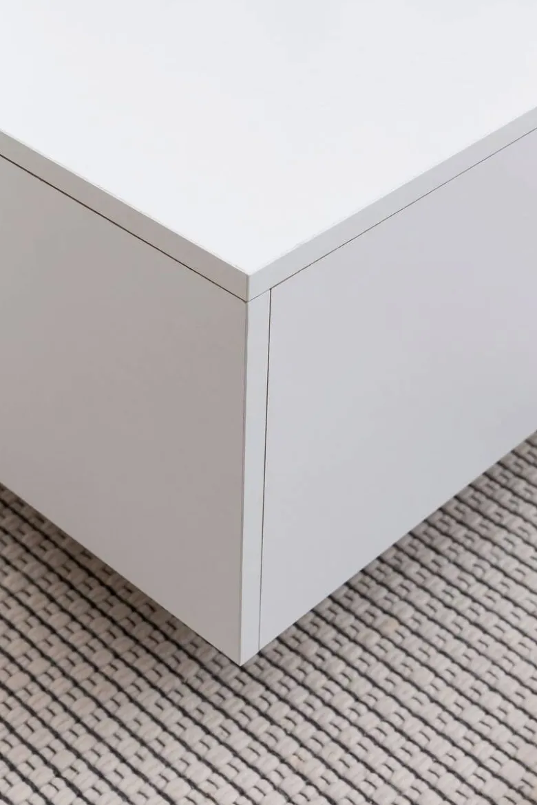 Couchtisch weiß B/H/T: ca. 60x35,5x60 cm