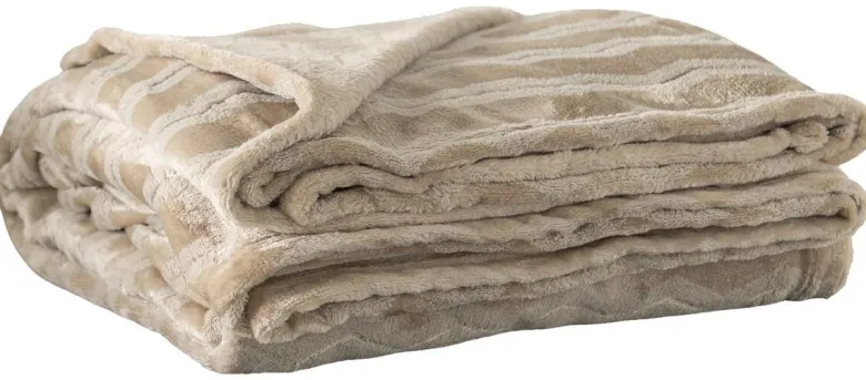 Flanelldecke sortiert Polyester B/L: ca. 210x210 cm