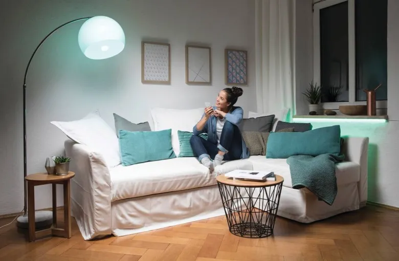 OSRAM LED-Leuchtmittel RGBW mit Fernbedienung AC45044 E27