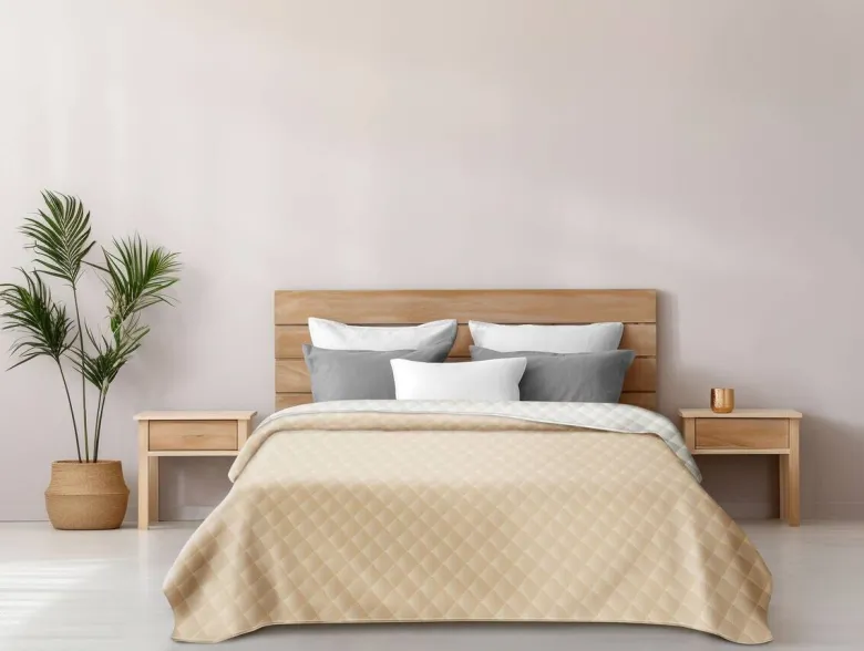 Tagesdecke beige Polyester B/L: ca. 220x240 cm